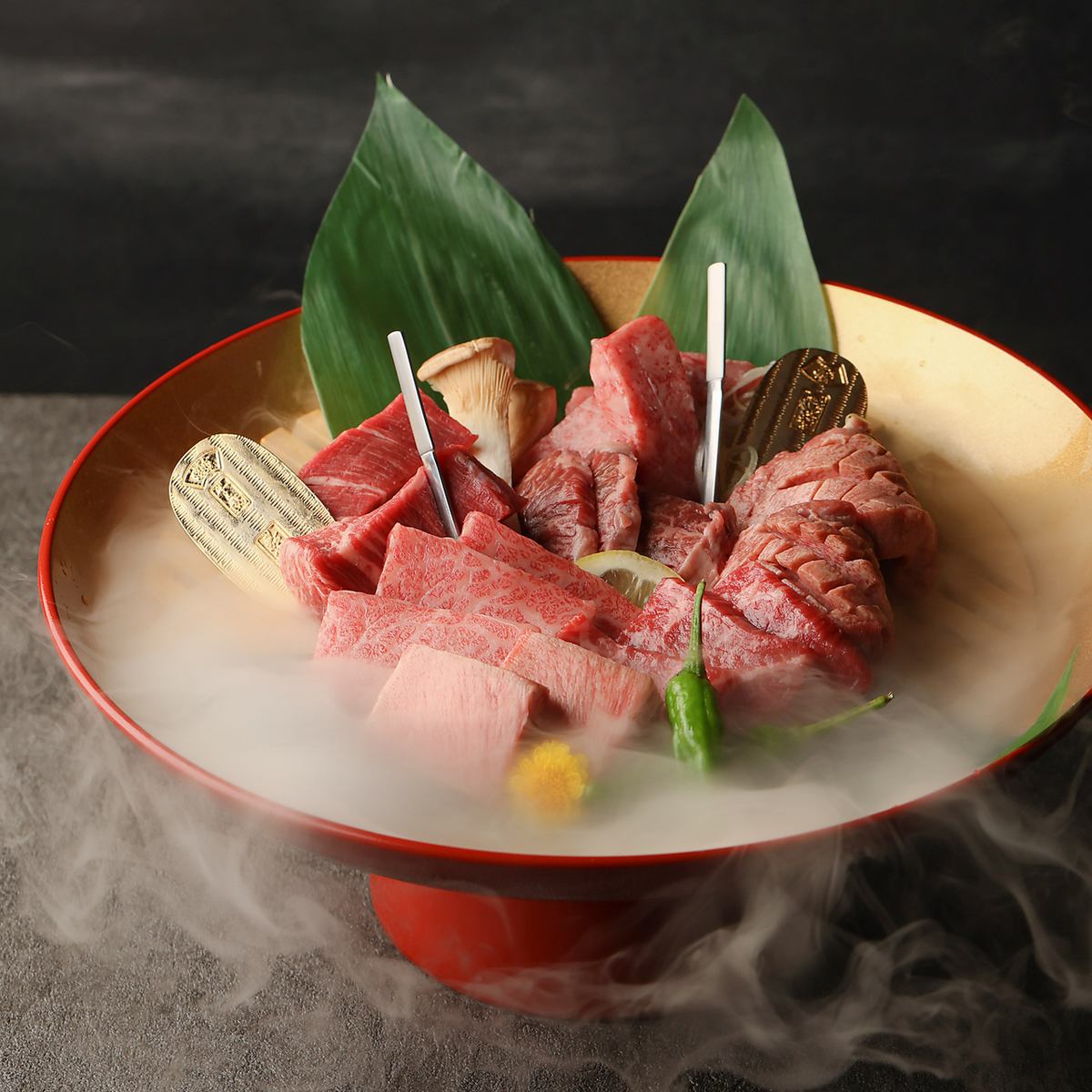 Enjoy a blissful yakiniku time with your loved ones at the Lab!