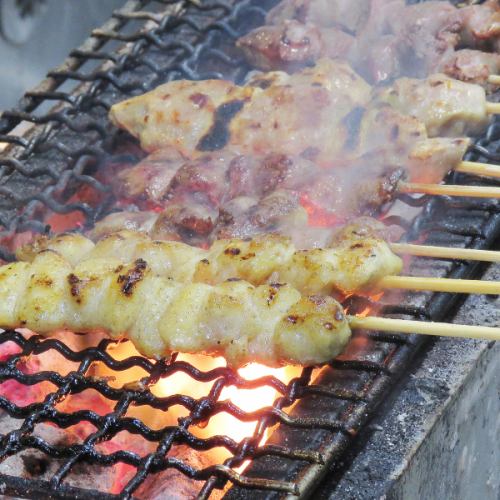 ◆炭火で焼き上げる焼き鳥