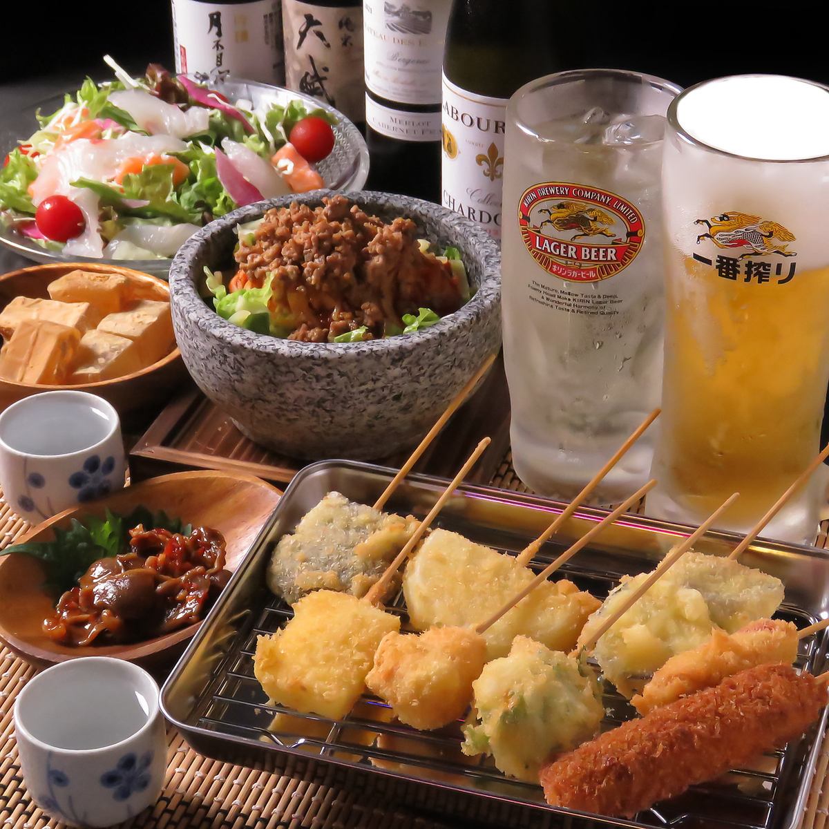 串揚げ食べ放題と飲み放題がついた女子会コースがございます！