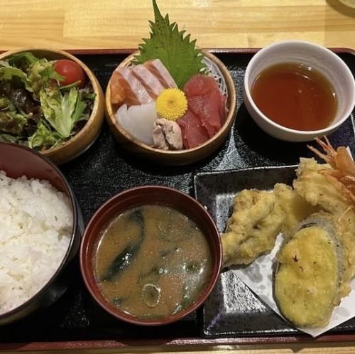 Sashimi and tempura set meal