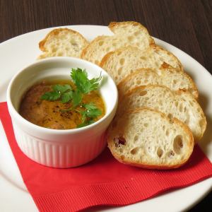 牛肉のリエット～バケット添え～