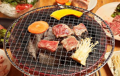 2名様からOK★牛カルビハラミ＆デザート付き！おすすめ焼肉コース♪