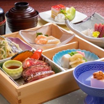 ◆ネット予約特典◆土日祝ランチ利用は1ドリンクサービス【 松花堂弁当 セット】