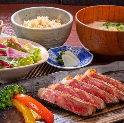 야마가타 소를 즐긴다