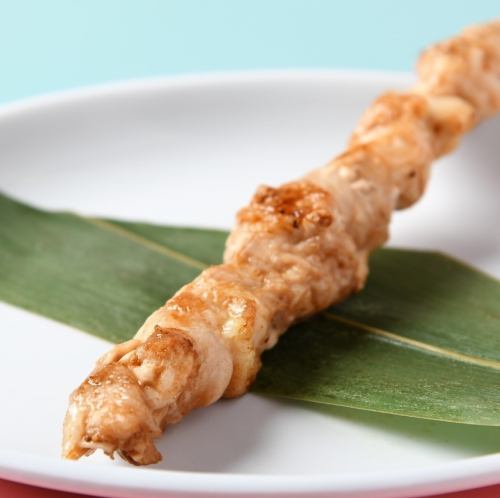 Chicken thigh skewer (1 skewer)