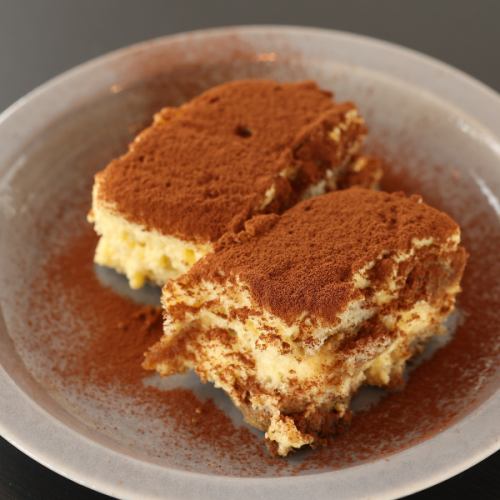カフェタイムは甘味をぜひ