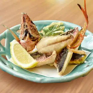 【沖縄名物】グルクンのから揚げ