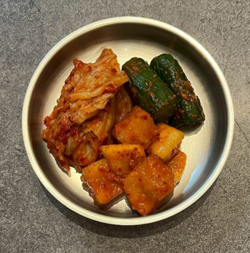 キムチ盛り合わせ