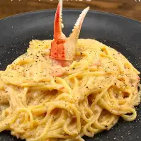 ずわい蟹の贅沢カルボナーラ
