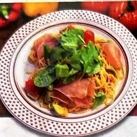 ごろごろトマトとアボカドのペペロンチーノ