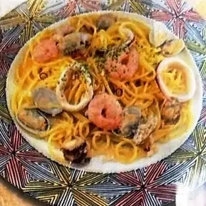 漁師風 魚介たっぷりのペペロンチーノ