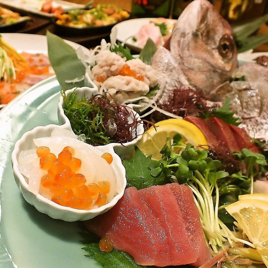 A seafood izakaya where you can enjoy meat and live fish unique to the restaurant.