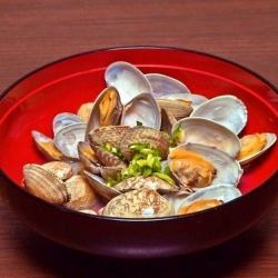 Steamed clams with sake