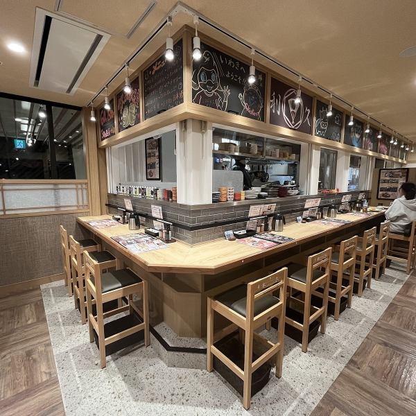 【カウンター席ございます】おひとり様のご来店も大歓迎◎カウンター席も豊富にご用意しております♪