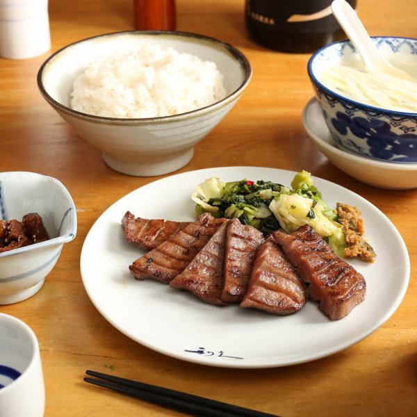 【本場・仙台】定番！利久の牛たん定食