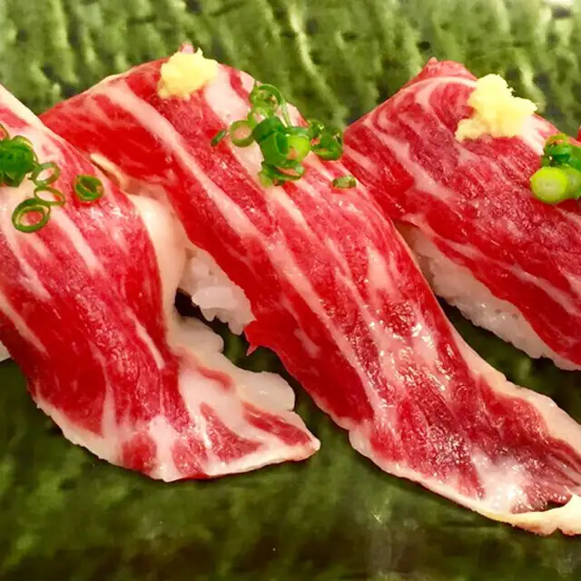 霜降り馬肉 1貫