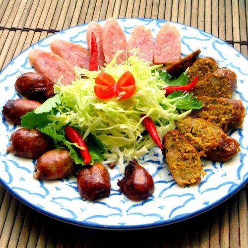 Thai sausage platter