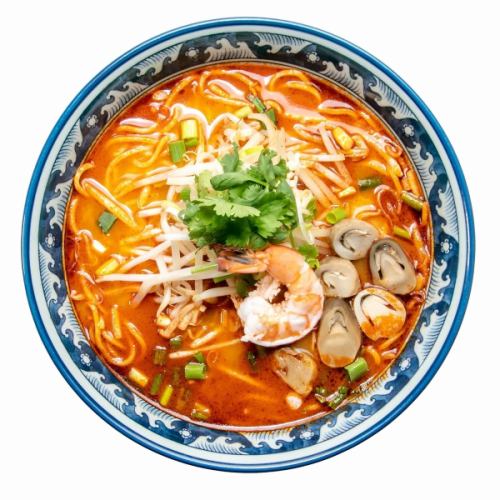 トムヤムクンラーメン　海老のせ