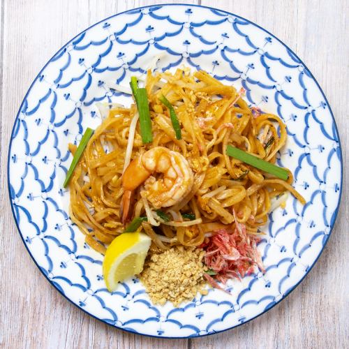 Thai fried rice vermicelli "Pad Thai"