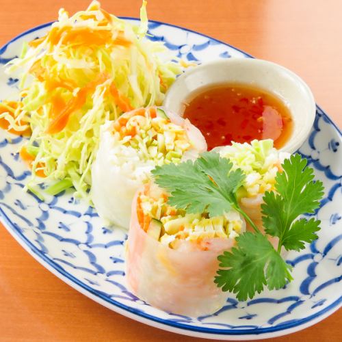 Fresh spring roll “Popia Sot”