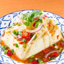 泰国冷豆腐“Yam Tofu Yen”