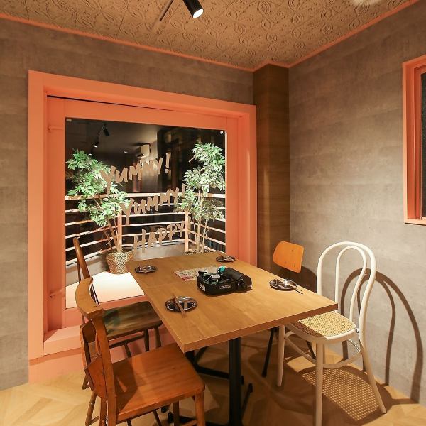 最上階にあるおしゃれなテラス席で自慢の韓国料理をぜひご賞味ください【高槻市/高槻駅/韓国料理/韓国/食べ放題/飲み放題/食べ飲み放題/貸切/合コン/サムギョプサル/誕生日/女子会/記念日/チーズ/チキン/デート/居酒屋/個室/鍋/チュクミ/チーズダッカルビ/スンドゥブ/韓国海鮮鍋/】