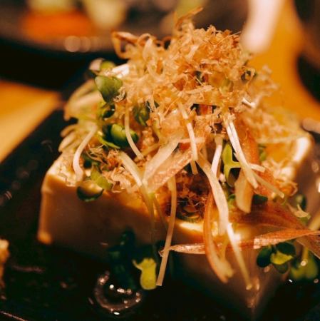 お酒が進む【薬味たっぷり冷奴】