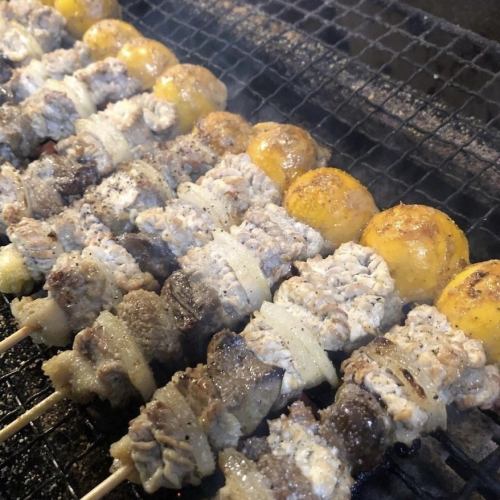 [If you come to Kiseki, this is it!] The owner's special offal skewers are exquisite♪
