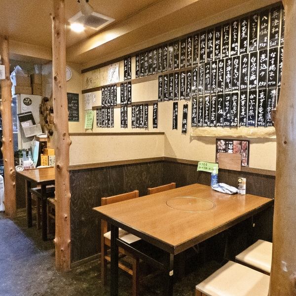 A digging kotatsu seat where you can relax and relax !! Please relax and talk with your colleagues and friends.The digging kotatsu seats can be reserved for 15 to 22 people, so please feel free to contact us ♪