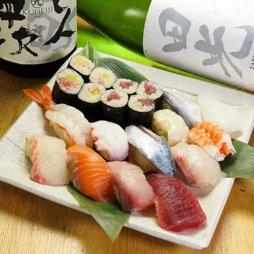 【◇1貫110円~◇】職人が魂を込めて握る!赤酢が香る本格江戸前寿司