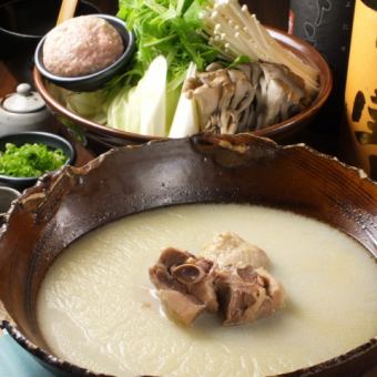 3 hours of all-you-can-drink included [Popular for company banquets!] 8 dishes in total ◆ ``Hakata Mizutaki Luxury Course'' 5,500 yen (tax included)