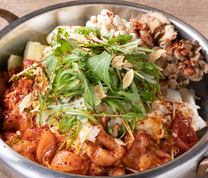 [2-hour all-you-can-drink included (last order 30 minutes before closing) Perfect for girls' nights out!] 6-course chicken sukiyaki set with your choice of dishes: 4600 yen!