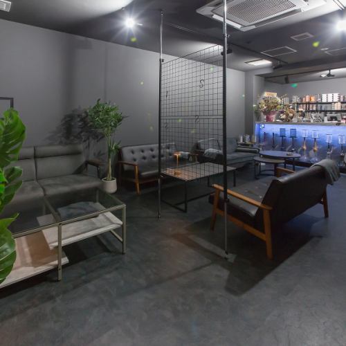 落ち着いた雰囲気の内装