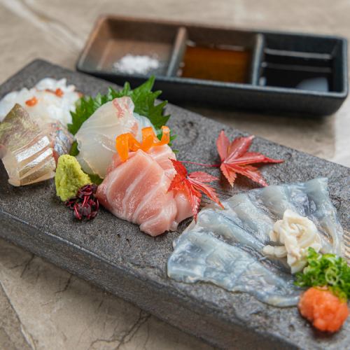 【天然ものへのこだわり】養殖は一切不使用！その日獲れた旬の魚を味わう『ちょこちょこ盛り』