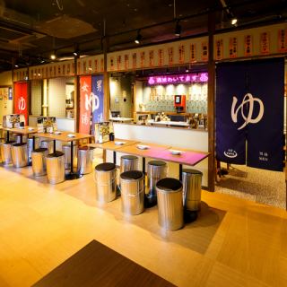 銭湯の脱衣所をイメージした店内でゆったり銭湯気分♪