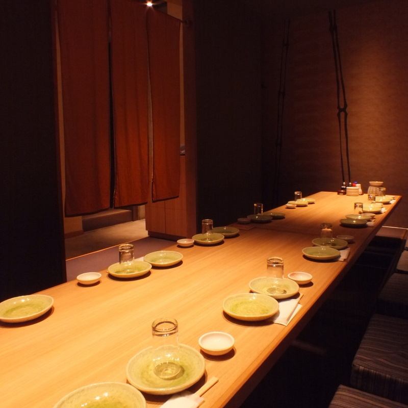 [Near Hakata Station] Plenty of private rooms! Relax in a Hakata hideout on the first basement floor