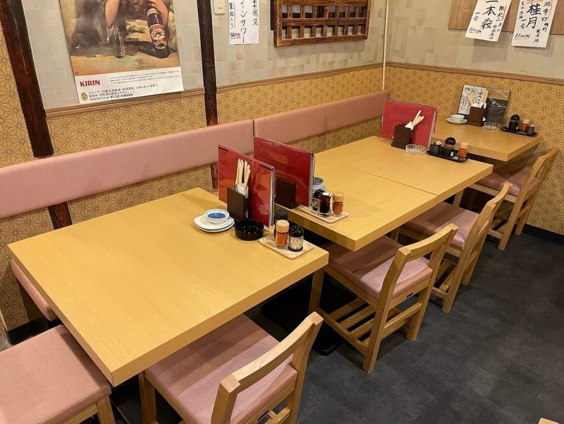 The table seats in the back of the store are perfect for banquets, welcome and farewell parties, and year-end parties!Please inquire when making a reservation.