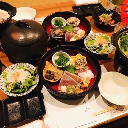 【年末年初套餐~每人一份】3種生魚片、和牛壽喜燒、甜點等8道菜品、2.5小時無限暢飲,8000日元