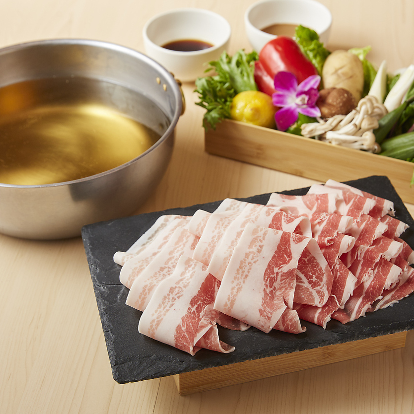 牛!豚!鶏!三種類にお野菜アイスのランチ食べ放題!