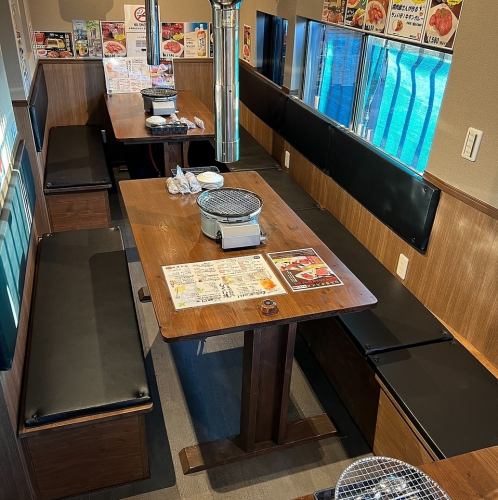 木の温もりを感じるお席◎