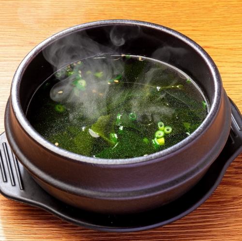 わかめスープ