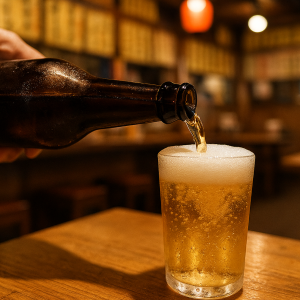 赤字覚悟の大特価!キンキンに冷えた中瓶ビールが299円(税込329円)8種類ご用意◎グラスももちろん冷えてます