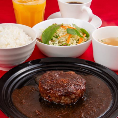 最高品質の鹿児島県産黒毛和牛「新村畜産」の和牛を使用