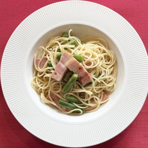 アスパラとベーコンのペペロンチーノ
