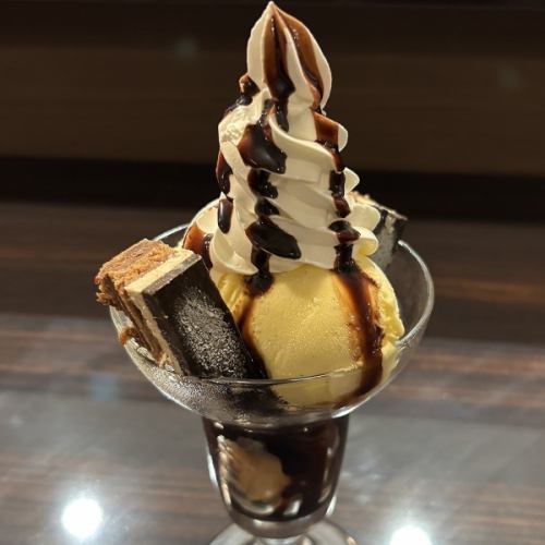 チョコケーキパフェ