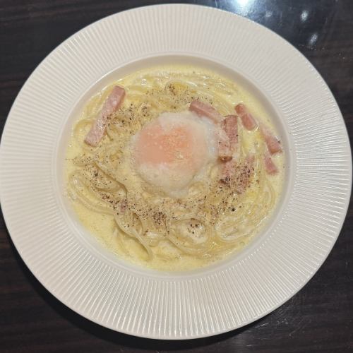 濃厚カルボナーラ