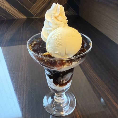 自家製コーヒーゼリーパフェ