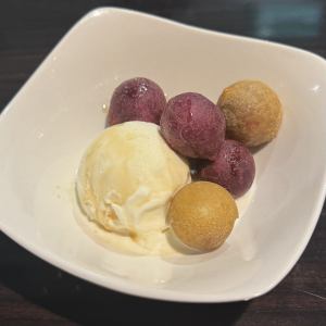 따뜻한 수건 공 & 바닐라 아이스