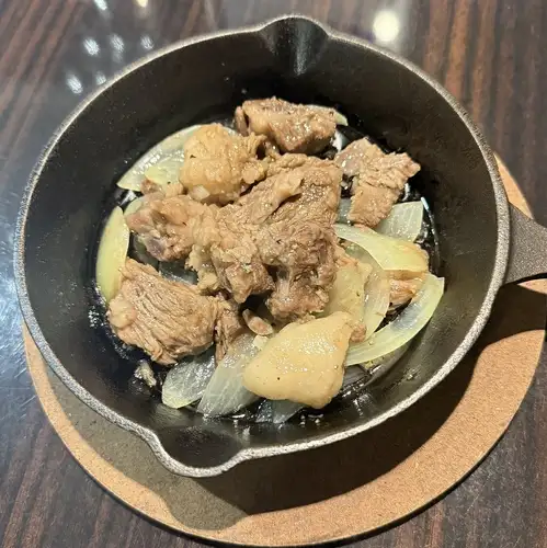 A5ランク黒毛和牛すじ鉄板焼き