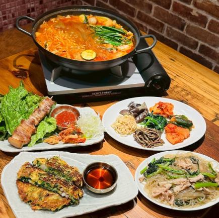 ＊自由が丘×本格韓国鍋＊和牛ホルモン辛味噌鍋コース・焼き飯付6品